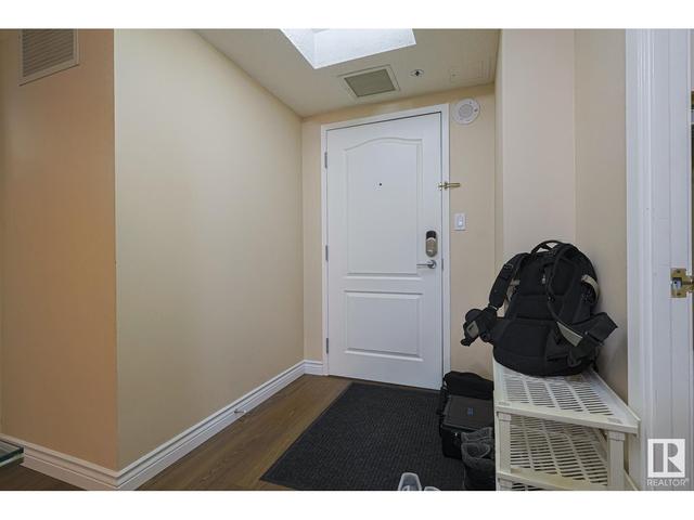 501 - 10130 114 St Nw, Condo with 2 bedrooms, 2 bathrooms and 2 parking in Edmonton AB | Image 3