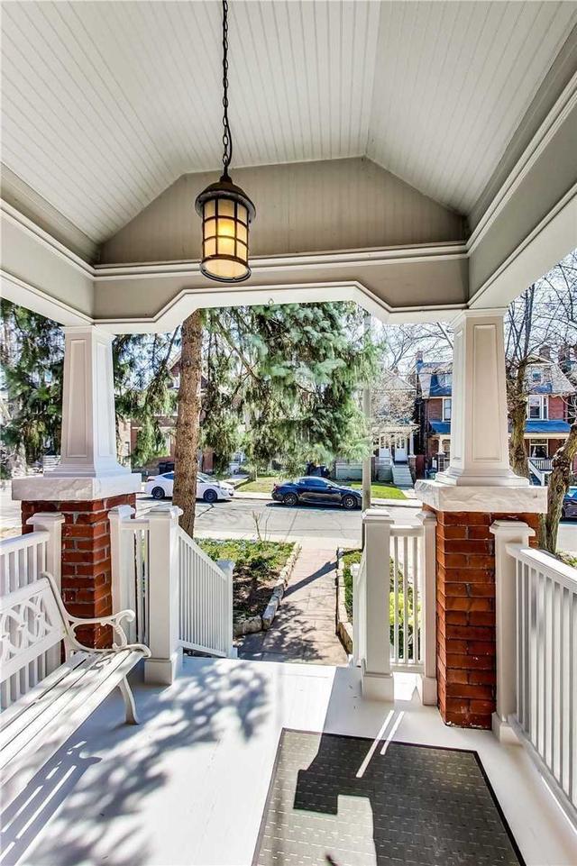 18 Constance St, House detached with 3 bedrooms, 4 bathrooms and 3 parking in Toronto ON | Image 23