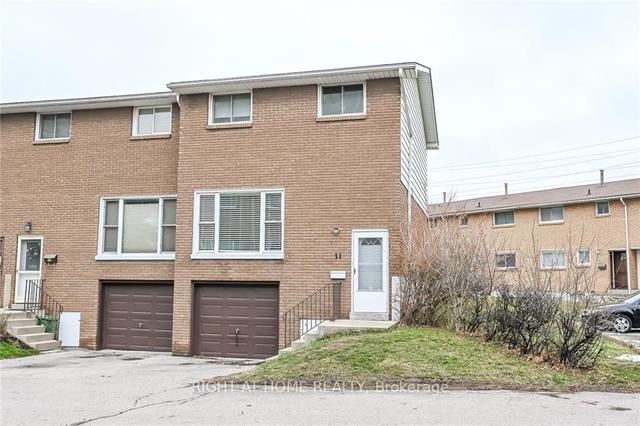11 - 161 Berkindale Dr, Townhouse with 3 bedrooms, 2 bathrooms and 2 parking in Hamilton ON | Image 1