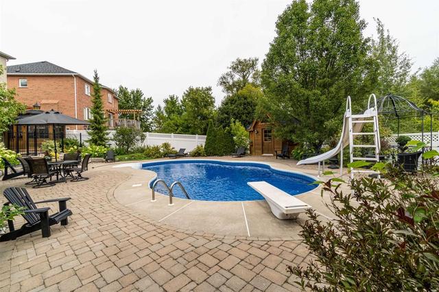 99 Guildwood Dr, House detached with 4 bedrooms, 4 bathrooms and 6 parking in Clarington ON | Image 32