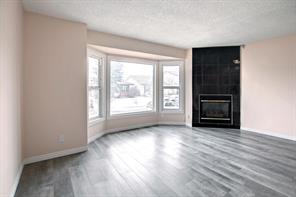 48 Whitworth Way Ne, House detached with 4 bedrooms, 2 bathrooms and 2 parking in Calgary AB | Image 3