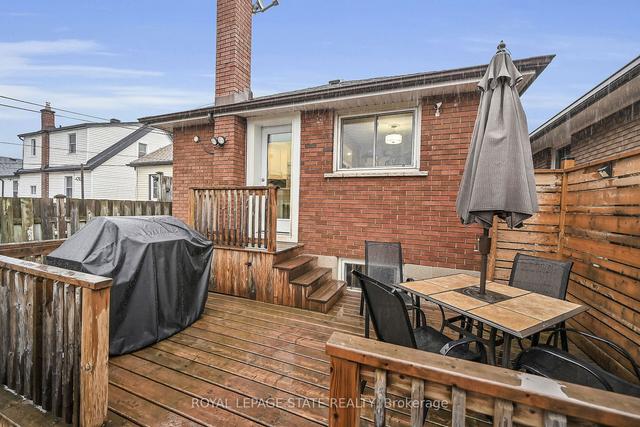 48 Delena Ave S, House detached with 2 bedrooms, 2 bathrooms and 1 parking in Hamilton ON | Image 33