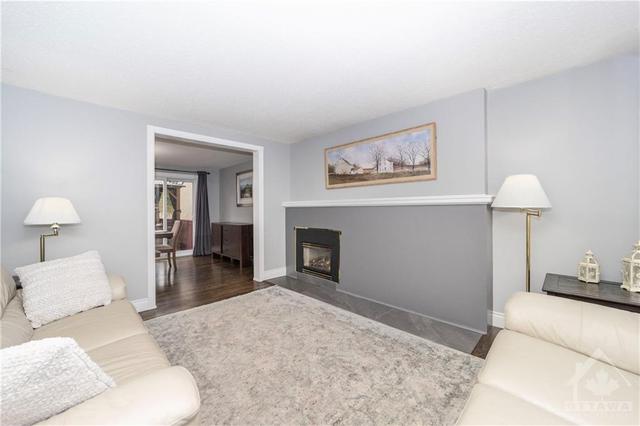 59 Newbury Avenue, Home with 4 bedrooms, 2 bathrooms and 3 parking in Ottawa ON | Image 6