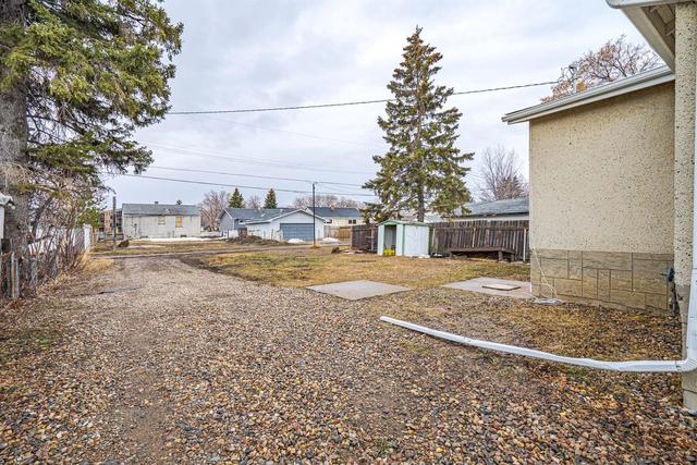 4507 47 Street, House detached with 4 bedrooms, 1 bathrooms and 1 parking in Lloydminster (Part) SK | Image 22