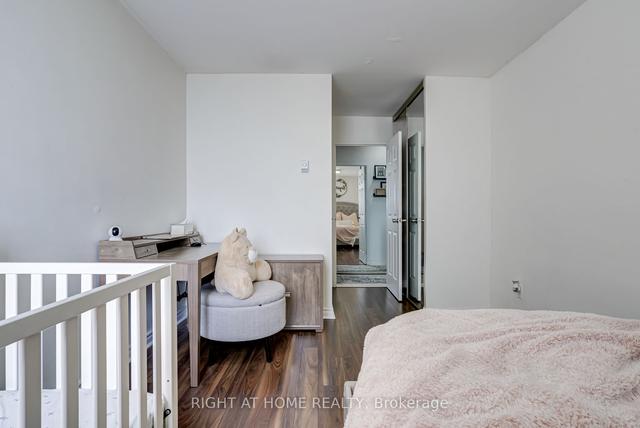 2211 - 1 Massey Sq, Condo with 2 bedrooms, 1 bathrooms and 1 parking in Toronto ON | Image 19