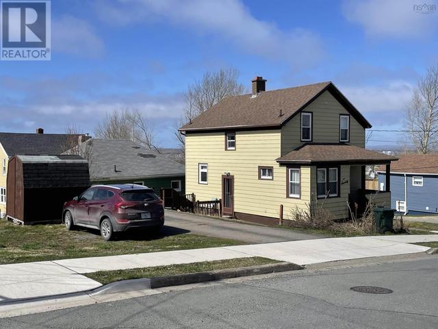 170 Lisgard Street, House detached with 3 bedrooms, 1 bathrooms and null parking in Cape Breton NS | Image 2
