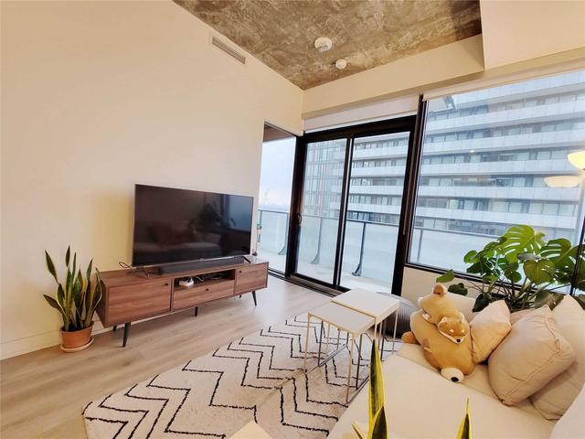 2109 - 161 Roehampton Ave, Condo with 1 bedrooms, 1 bathrooms and 0 parking in Toronto ON | Image 4