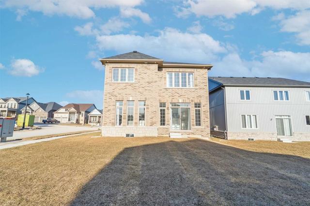 44 Bromont Dr, House detached with 4 bedrooms, 5 bathrooms and 6 parking in Cavan Monaghan ON | Image 35