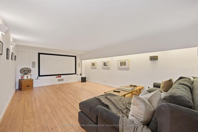 19 Fennings St, House detached with 2 bedrooms, 3 bathrooms and 2 parking in Toronto ON | Image 26