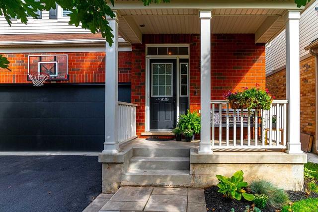 839 Howden Cres, House detached with 4 bedrooms, 3 bathrooms and 4 parking in Milton ON | Image 12