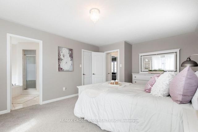 23 Diana Way, House attached with 3 bedrooms, 4 bathrooms and 3 parking in Barrie ON | Image 15