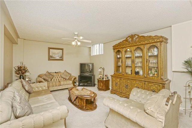 141 Springview Dr, House detached with 1 bedrooms, 2 bathrooms and 4 parking in Brampton ON | Image 12