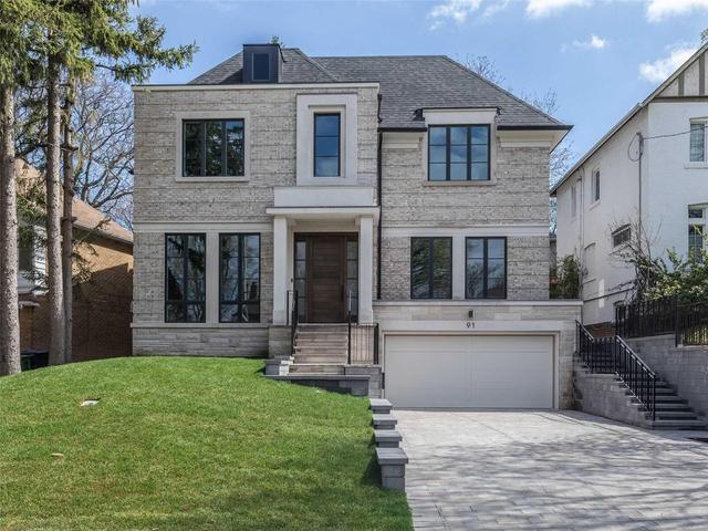 91 Lawrence Cres, House detached with 4 bedrooms, 5 bathrooms and 6 parking in Toronto ON | Image 2