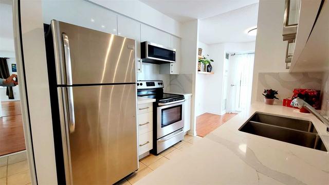 716 - 39 Oneida Cres, Condo with 2 bedrooms, 1 bathrooms and 1 parking in Richmond Hill ON | Image 6
