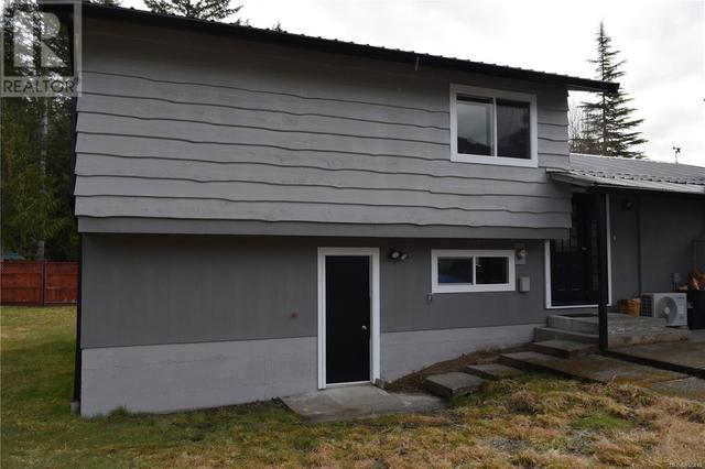 630 Dogwood Dr, House detached with 4 bedrooms, 2 bathrooms and 2 parking in Gold River BC | Image 29