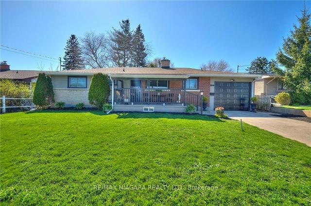 4503 Maplewood Ave, House detached with 3 bedrooms, 2 bathrooms and 3 parking in Niagara Falls ON | Image 17