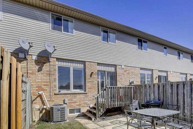 33 - 1283 Blanshard Dr, Townhouse with 3 bedrooms, 3 bathrooms and 2 parking in Burlington ON | Image 20