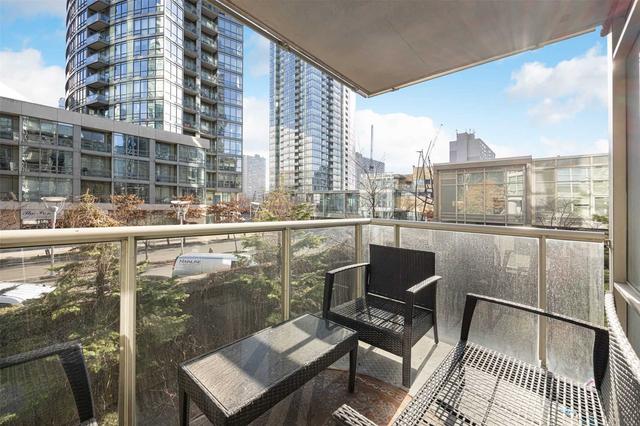 208 - 10 Navy Wharf Crt, Condo with 2 bedrooms, 2 bathrooms and 1 parking in Toronto ON | Image 9