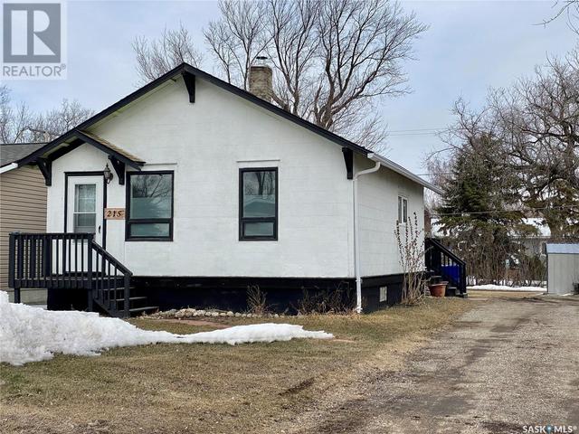 215 4th Street E, House detached with 1 bedrooms, 1 bathrooms and null parking in Carnduff SK | Image 22