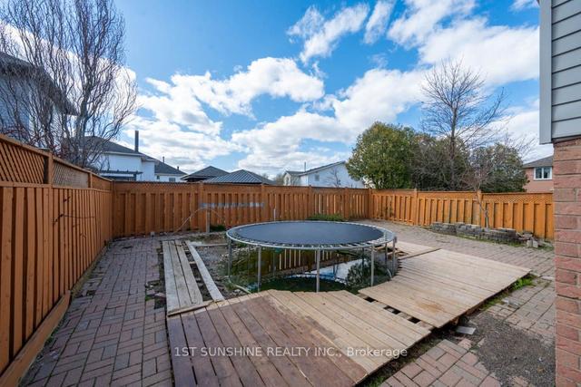 84 Alconbury Dr, House detached with 3 bedrooms, 3 bathrooms and 3 parking in Hamilton ON | Image 27