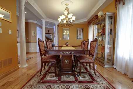 71 Lund St, House detached with 4 bedrooms, 5 bathrooms and 4 parking in Richmond Hill ON | Image 3