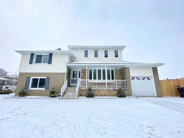 81 Dixfield Dr, House detached with 5 bedrooms, 3 bathrooms and 3 parking in Toronto ON | Image 20