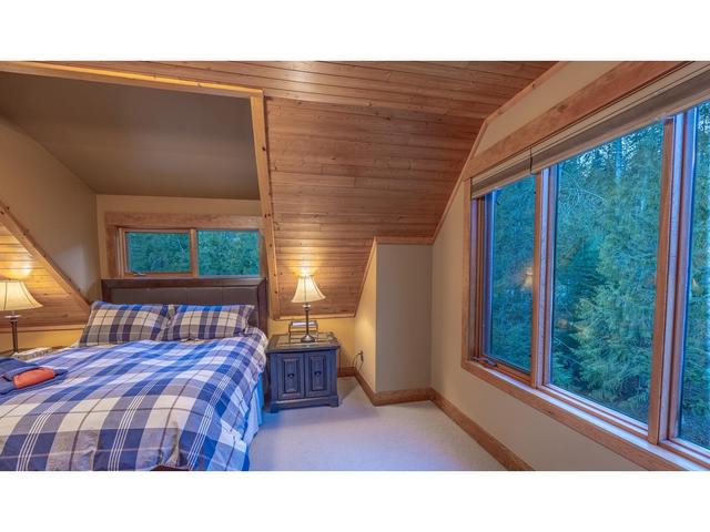 4516 Timberline Crescent, House detached with 5 bedrooms, 4 bathrooms and 4 parking in East Kootenay A BC | Image 30