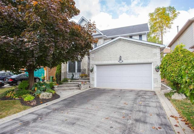 74 Strathroy Cres, House detached with 4 bedrooms, 4 bathrooms and 4 parking in Hamilton ON | Image 1