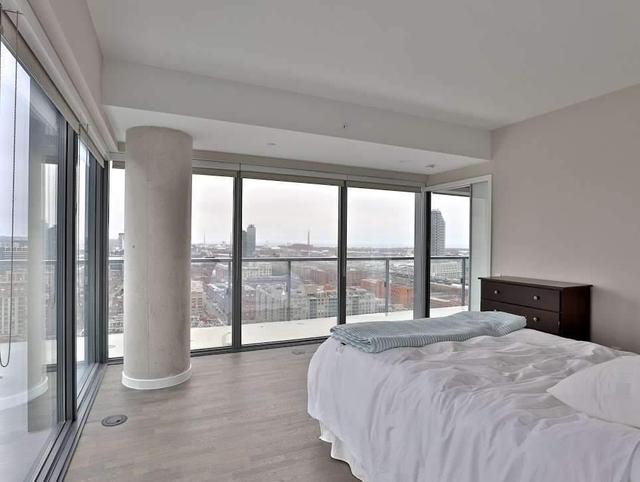 2501 - 60 Colborne St, Condo with 3 bedrooms, 3 bathrooms and 2 parking in Toronto ON | Image 12