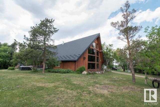 17407 Twp Rd 500, House detached with 5 bedrooms, 2 bathrooms and null parking in Beaver County AB | Image 56