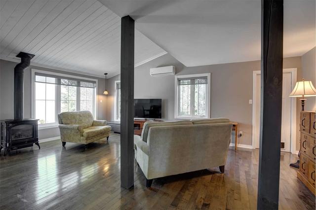 17 Elder St, House detached with 2 bedrooms, 1 bathrooms and 3 parking in Kawartha Lakes ON | Image 7