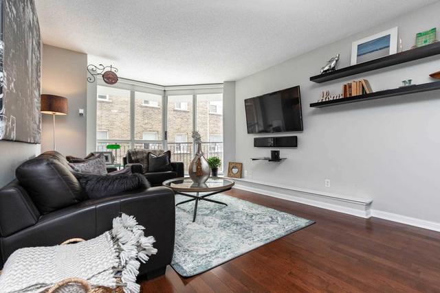 303 - 3130 Yonge St, Condo with 2 bedrooms, 2 bathrooms and 1 parking in Toronto ON | Image 24