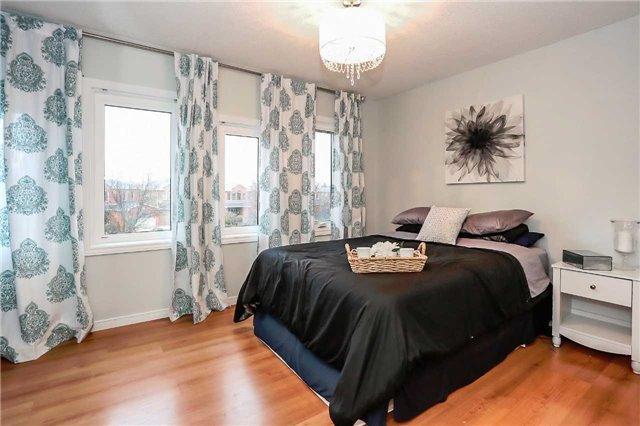 22 Weatherup Cres, House detached with 3 bedrooms, 2 bathrooms and 2 parking in Barrie ON | Image 9