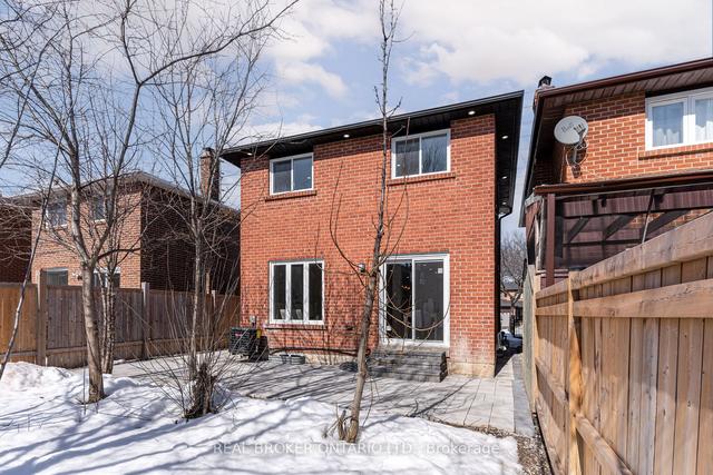 4200 Perivale Rd, House detached with 3 bedrooms, 3 bathrooms and 4 parking in Mississauga ON | Image 32