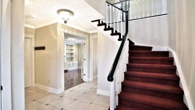 1523 Princeton Cres, House detached with 3 bedrooms, 4 bathrooms and 2 parking in Oakville ON | Image 6