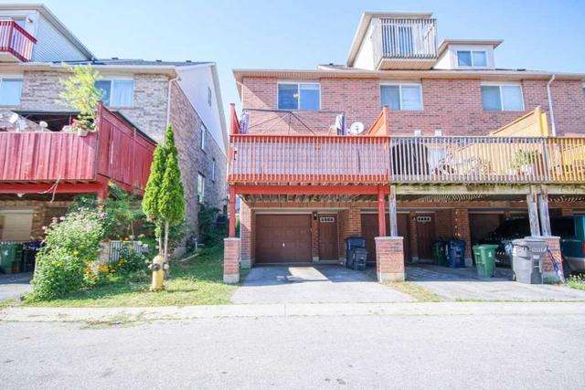 69 Coyote Cres, House attached with 3 bedrooms, 3 bathrooms and 2 parking in Toronto ON | Image 17
