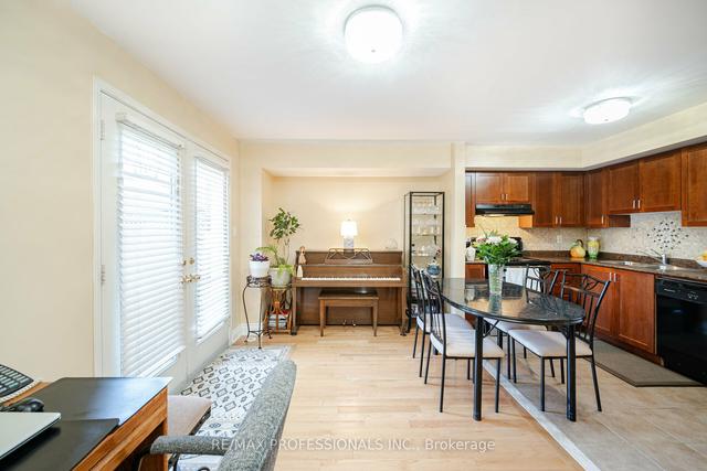 4 - 3985 Eglinton Ave W, Townhouse with 2 bedrooms, 2 bathrooms and 1 parking in Mississauga ON | Image 25