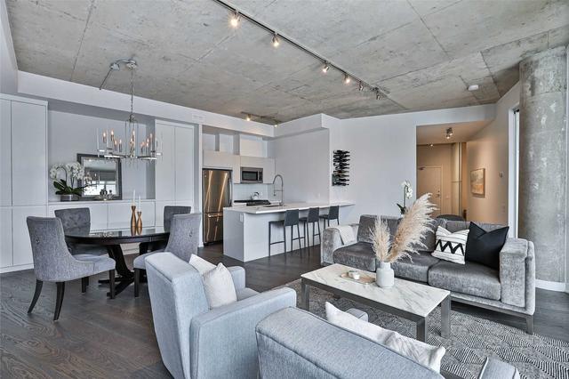704 - 318 King St E, Condo with 2 bedrooms, 2 bathrooms and 1 parking in Toronto ON | Image 2