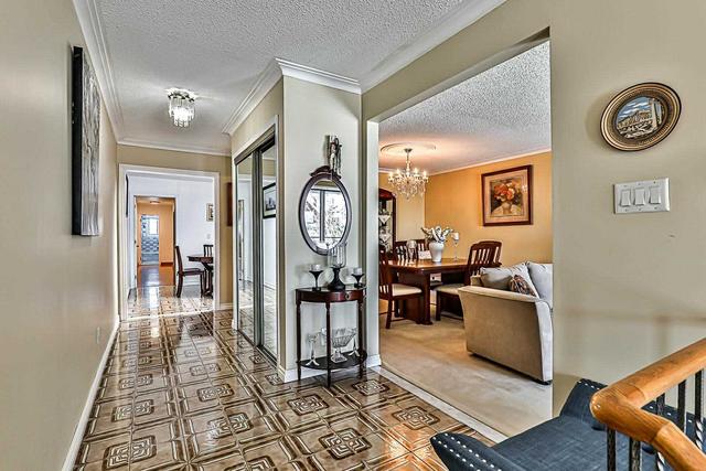 toronto - 50 Kirknewton Rd, House detached with 3 bedrooms, 2 bathrooms and 3 parking in Toronto ON | Image 34