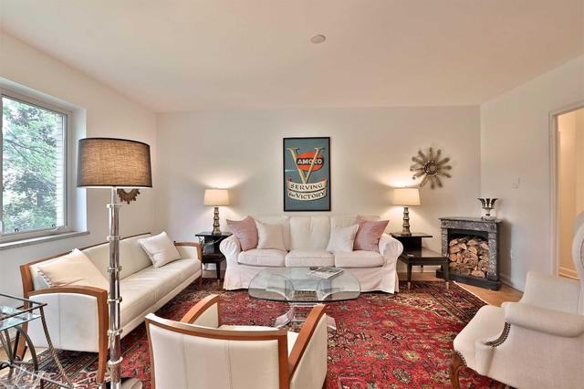 207 - 31 Rosedale Rd, Condo with 2 bedrooms, 1 bathrooms and 1 parking in Toronto ON | Image 4