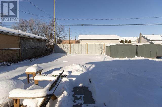 1109 Frederica St W, House detached with 4 bedrooms, 2 bathrooms and null parking in Thunder Bay ON | Image 46