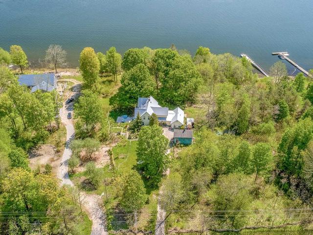 239 Champlain Rd, House detached with 5 bedrooms, 4 bathrooms and 6 parking in Penetanguishene ON | Image 1