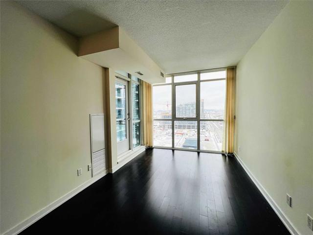 1208 - 4070 Confederation Pkwy, Condo with 1 bedrooms, 1 bathrooms and 1 parking in Mississauga ON | Image 6