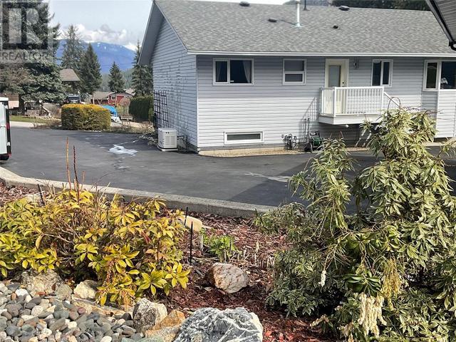 2454 Leisure Road, House detached with 4 bedrooms, 2 bathrooms and 2 parking in Columbia Shuswap C BC | Image 72