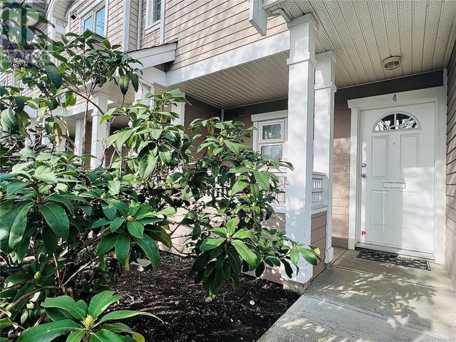 4 - 1870 Cook St, House attached with 3 bedrooms, 2 bathrooms and 1 parking in Victoria BC | Image 1