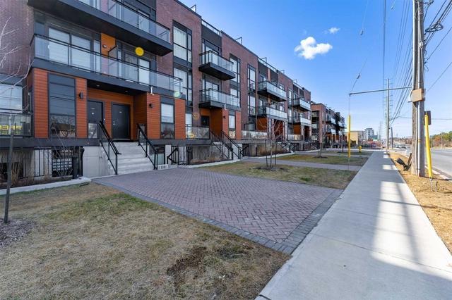d704 - 5289 Highway 7 Rd, Townhouse with 3 bedrooms, 2 bathrooms and 2 parking in Vaughan ON | Image 1