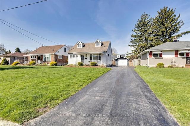 23 Dieppe Dr, House detached with 3 bedrooms, 2 bathrooms and 5 parking in St. Thomas ON | Image 29