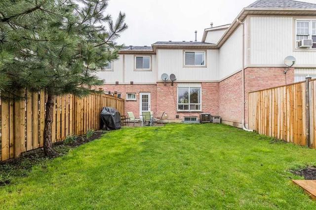 27 Desert Sand Dr, House attached with 4 bedrooms, 2 bathrooms and 3 parking in Brampton ON | Image 17