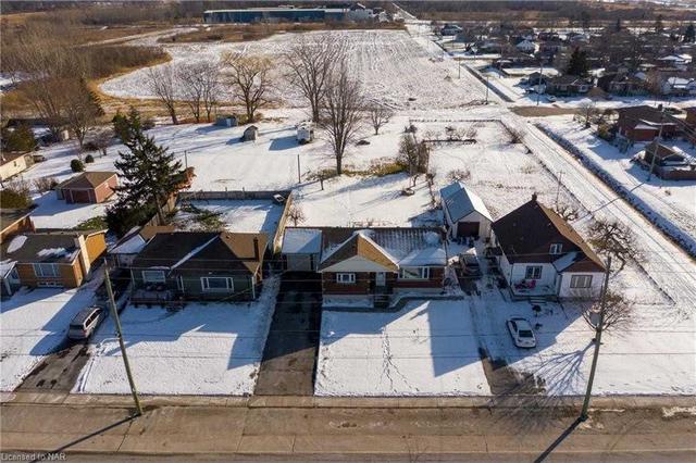 529 Killaly St E, House detached with 4 bedrooms, 2 bathrooms and 5 parking in Port Colborne ON | Image 35
