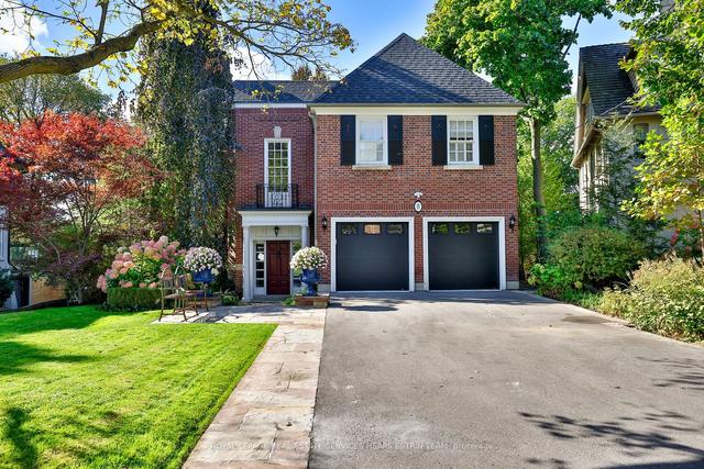 8 Lawrence Cres, House detached with 4 bedrooms, 5 bathrooms and 6 parking in Toronto ON | Image 1